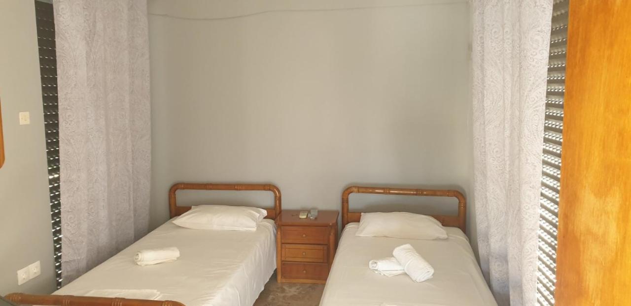Pansion Marousa Méthana Kültér fotó