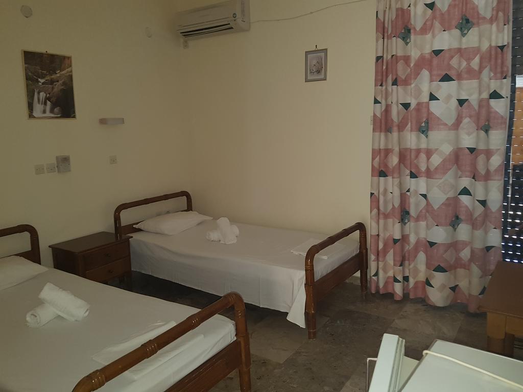 Pansion Marousa Méthana Kültér fotó